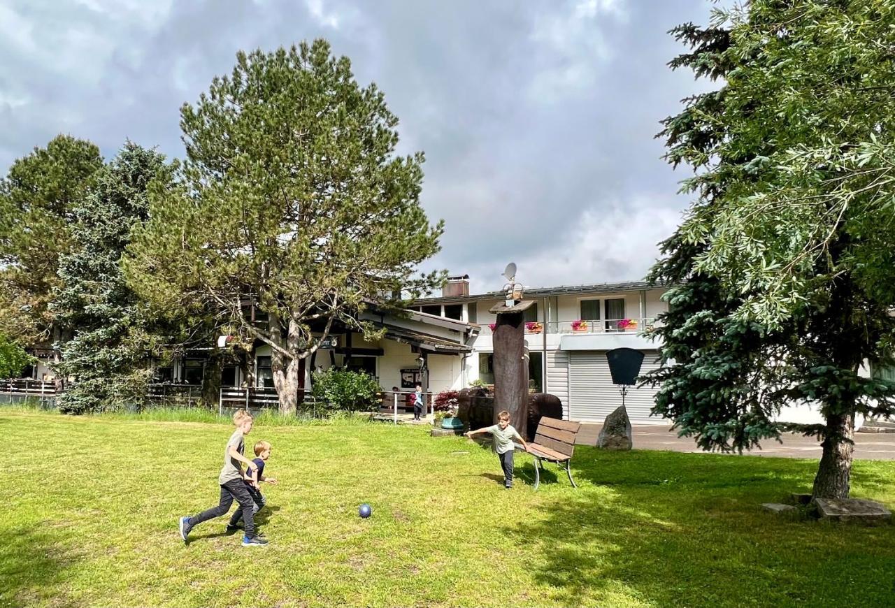 Landhotel Tanneneck - Ideal Fuer Gruppen, Familien Und Hunde Löffingen Exteriör bild